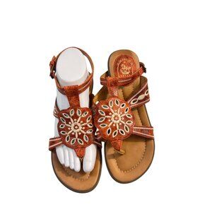 Ariat Mohave Distressed Leather Cutout Embroidered Thong Sandals 7 B